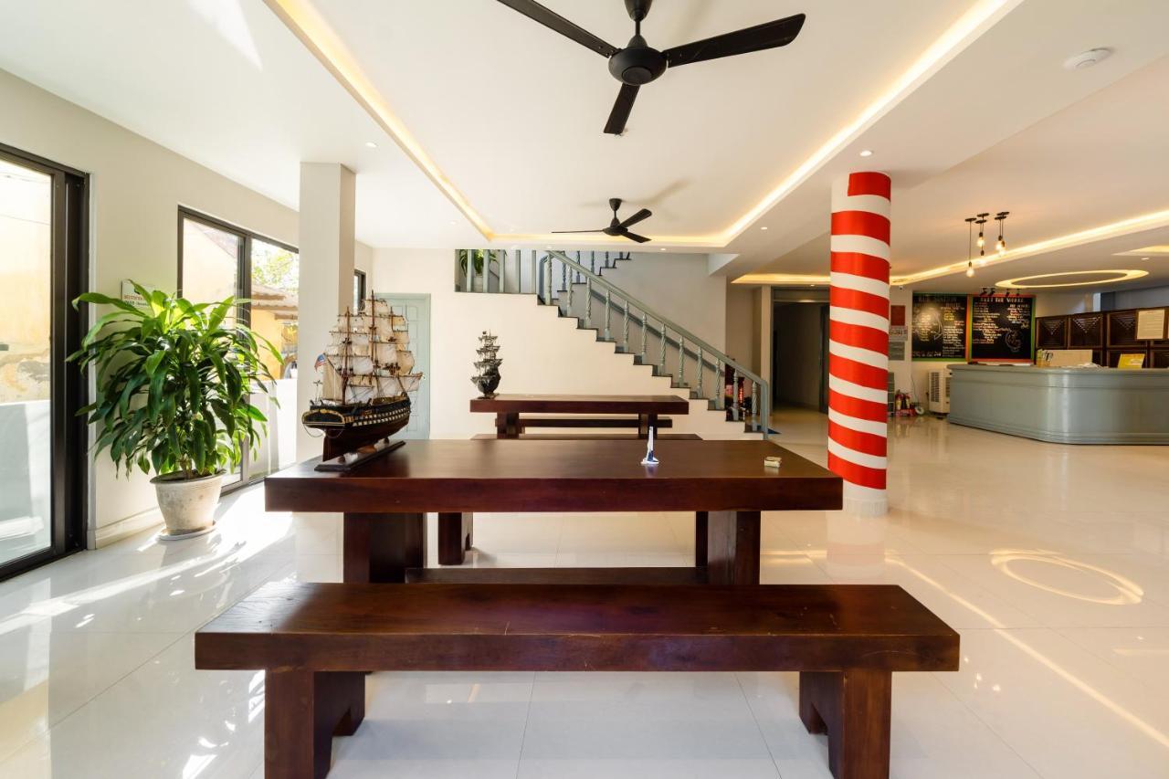Bed Station Hostel & Pool Bar Hoi An " Former Sunflower" ภายนอก รูปภาพ
